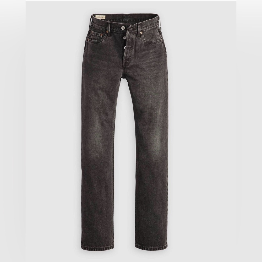 Levi's Women's Straight Leg Jeans in Washed Black